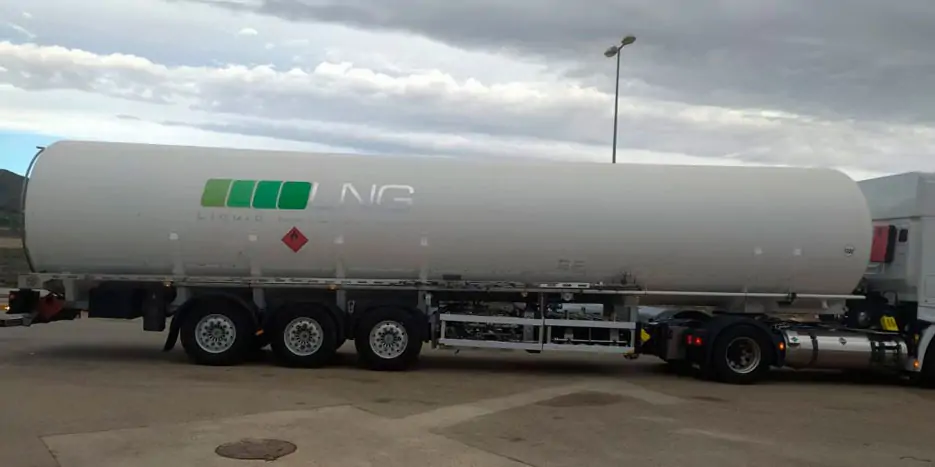 Vakuum sells second-hand Gofa LNG semi-trailer Vakuum sells second-hand LNG semitrailer Gofa serviced and ready to work